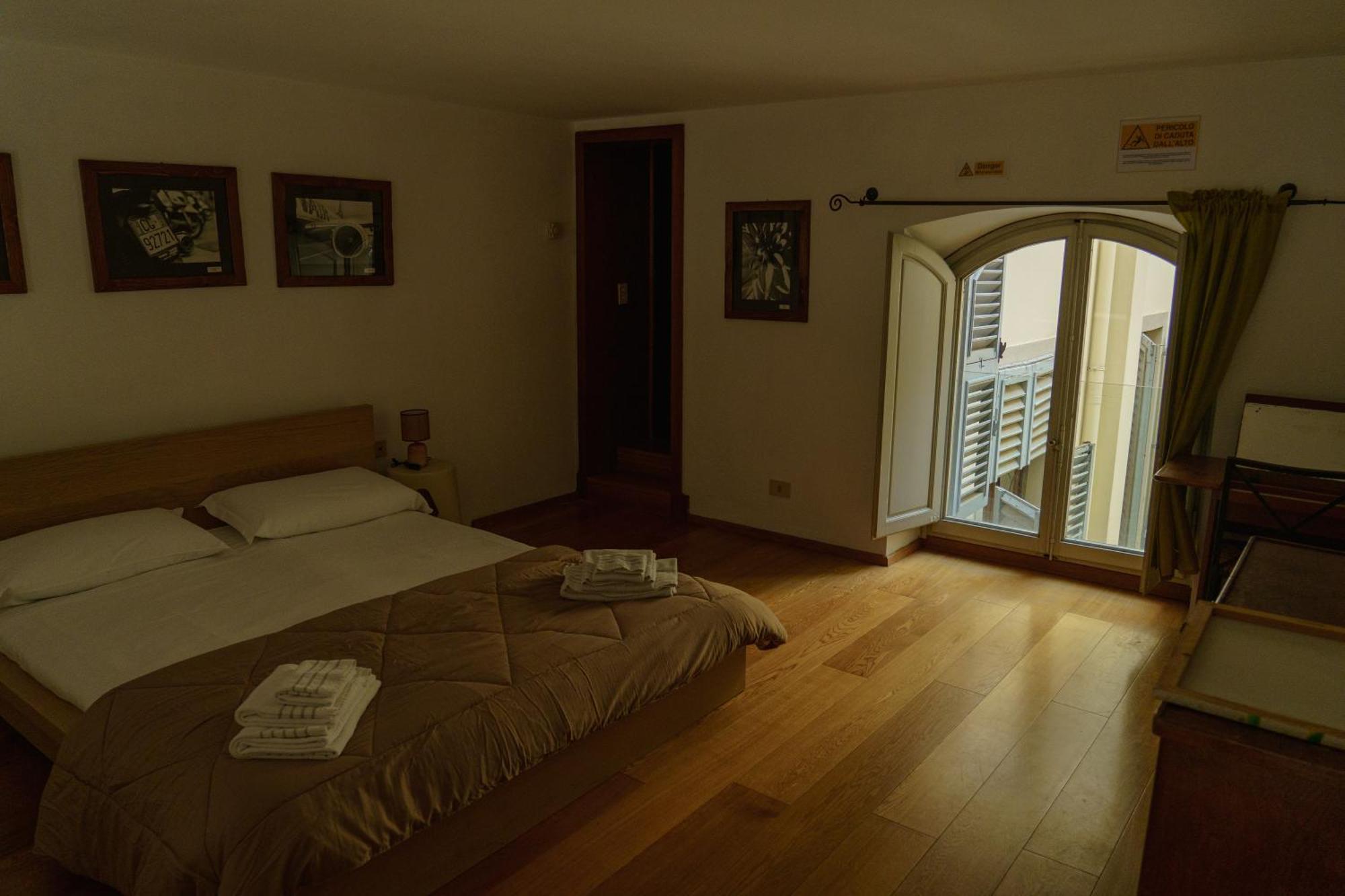 Nice One Bedroom In Historical Building Флоренція Екстер'єр фото