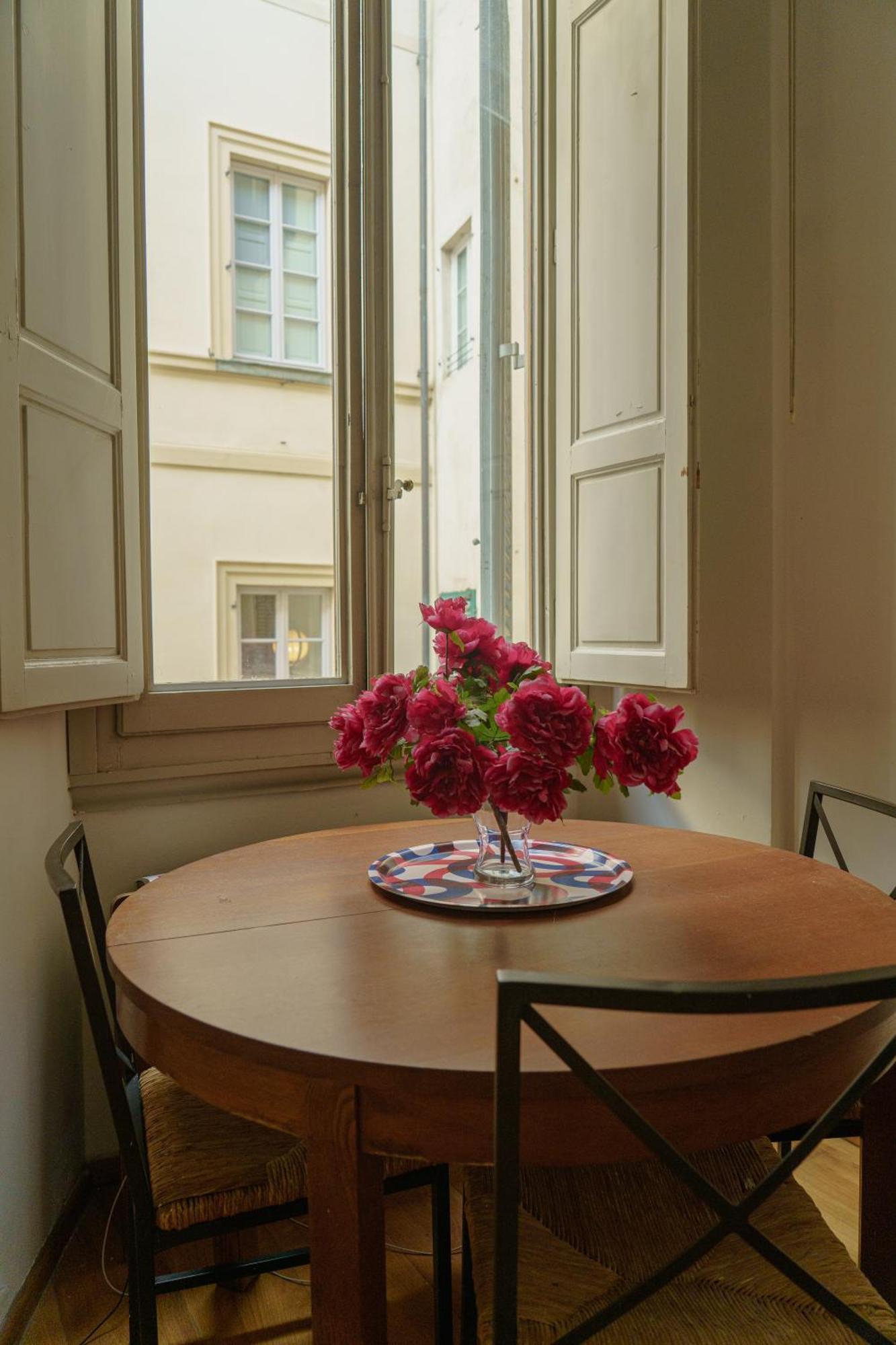 Nice One Bedroom In Historical Building Флоренція Екстер'єр фото